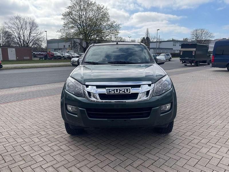 Gebraucht Isuzu D-Max 163 PS (119 kW) 2017 Grün Pickup