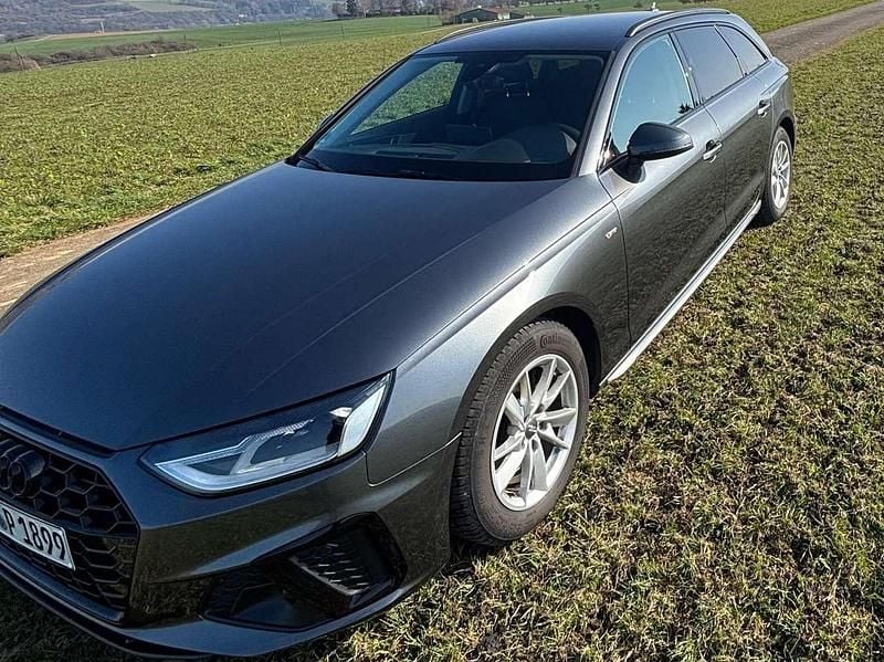 Gebraucht Audi A4 S-Line 163 PS (119 kW) 2020 Grau Kombi