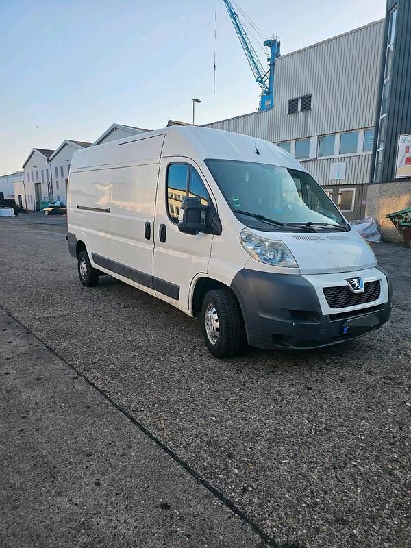 Gebraucht Peugeot Boxer 110 PS (80 kW) 2011 Weiß Van