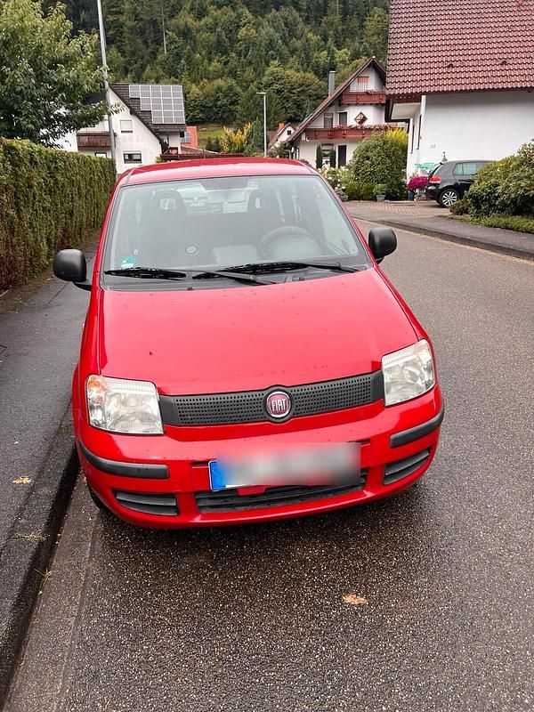 Rot Gebraucht 2011 Fiat Panda Kleinwagen | 2.500 € (Fairer Preis) - Bild 1/4
