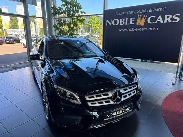 Gebraucht Mercedes GLA250 AMG 211 PS (155 kW) 2019 Schwarz SUV