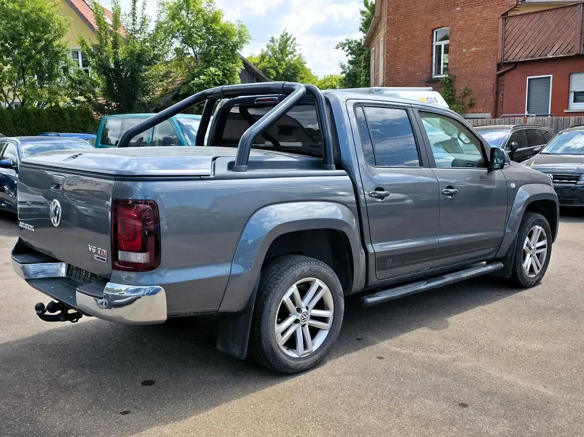 Gebraucht VW Amarok Highline 224 PS (164 kW) 2017 Grau Pickup