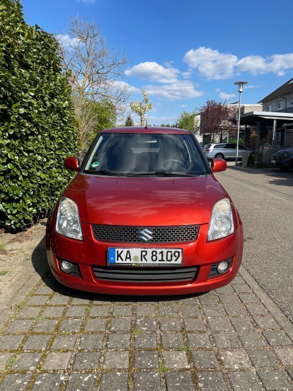 Orange Gebraucht 2010 Suzuki Swift Club Limousine | 2.750 € (Fairer Preis) - Bild 1/4