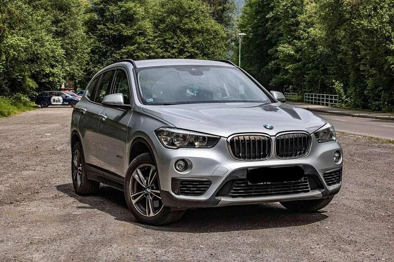 Gebraucht BMW X1 Advantage 190 PS (139 kW) 2016 Grau SUV