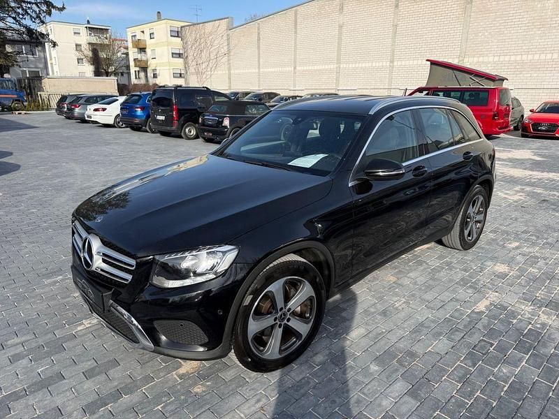 Gebraucht Mercedes GLC250 204 PS (150 kW) 2017 Schwarz SUV
