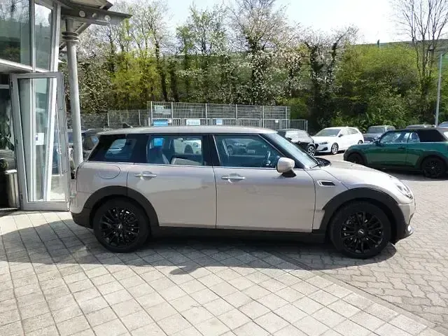 Gebraucht Mini One Clubman Classic 102 PS (75 kW) 2021 Andere Kombi