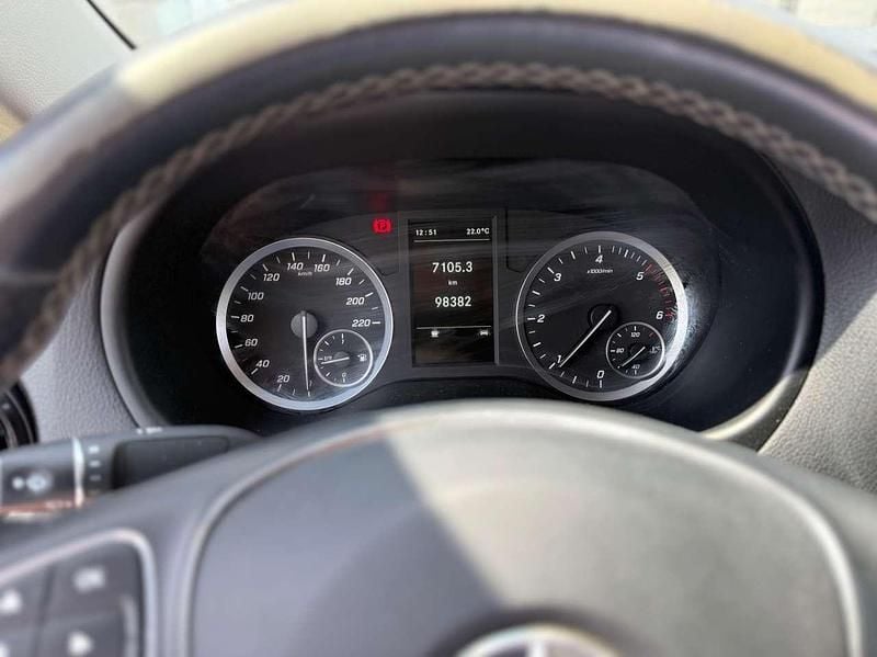 Gebraucht Mercedes Vito 102 PS (75 kW) 2020 Blau Van