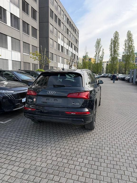 Second-hand Audi Q5 S-Line 286 CP (210 kW) 2020 Negru SUV