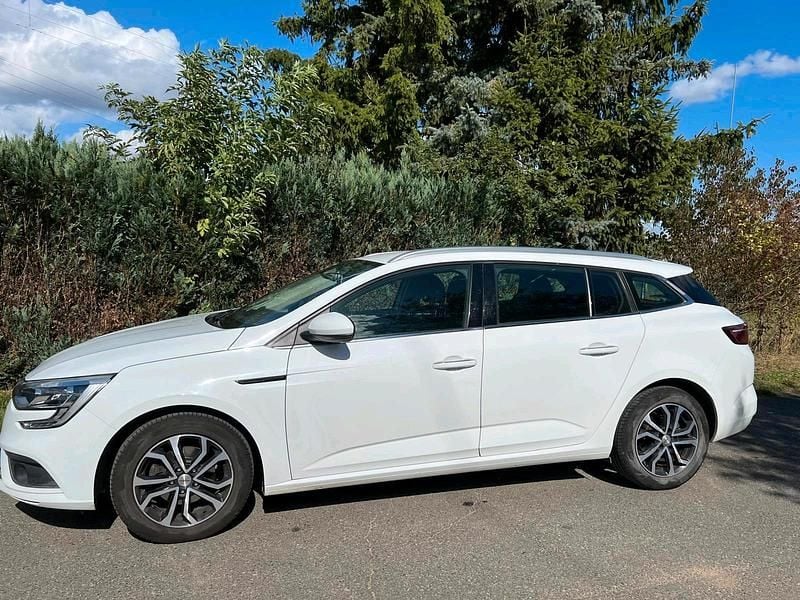 Gebraucht Renault Mégane GrandTour 116 PS (85 kW) 2020 Weiß Kombi