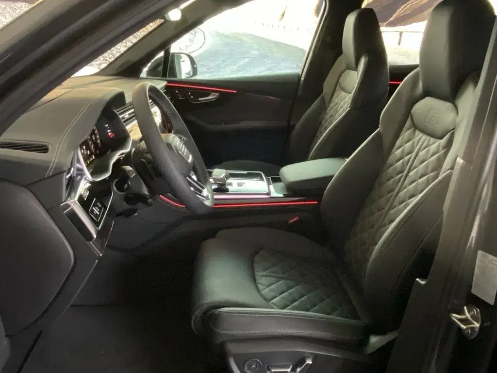 Gebraucht Audi Q7 Business 489 PS (359 kW) 2026 Grau SUV