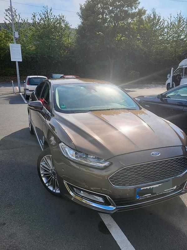 Gebraucht Ford Mondeo 140 PS (102 kW) 2016 Braun Limousine