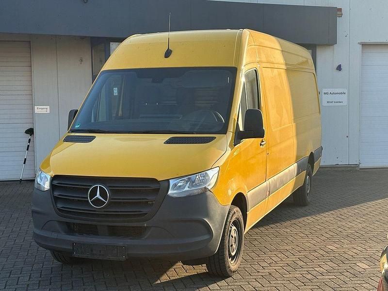 Gebraucht Mercedes Sprinter 170 PS (125 kW) 2023 Gelb Van