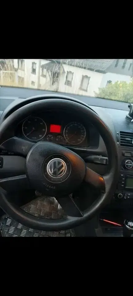 Gebraucht VW Touran 140 PS (102 kW) 2005 Van / Kleinbus