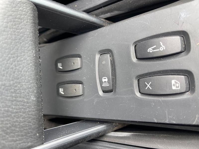 Gebraucht Renault Mégane Cabriolet Dynamique 111 PS (81 kW) 2007 Schwarz Cabrio