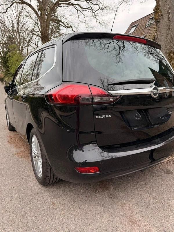 Gebraucht Opel Zafira 2018 Schwarz Van / Kleinbus