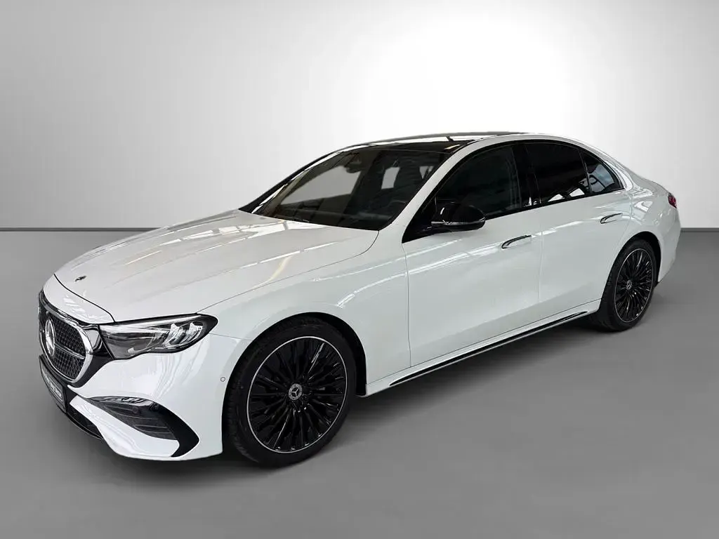 Gebraucht Mercedes E200 AMG 204 PS (150 kW) 2025 Weiß Limousine