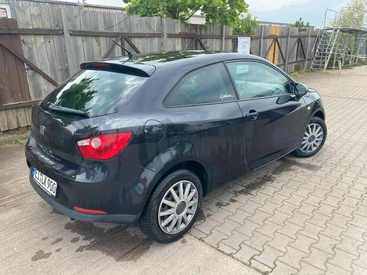 Gebraucht Seat Ibiza 68 PS (50 kW) 2010 Schwarz Kleinwagen