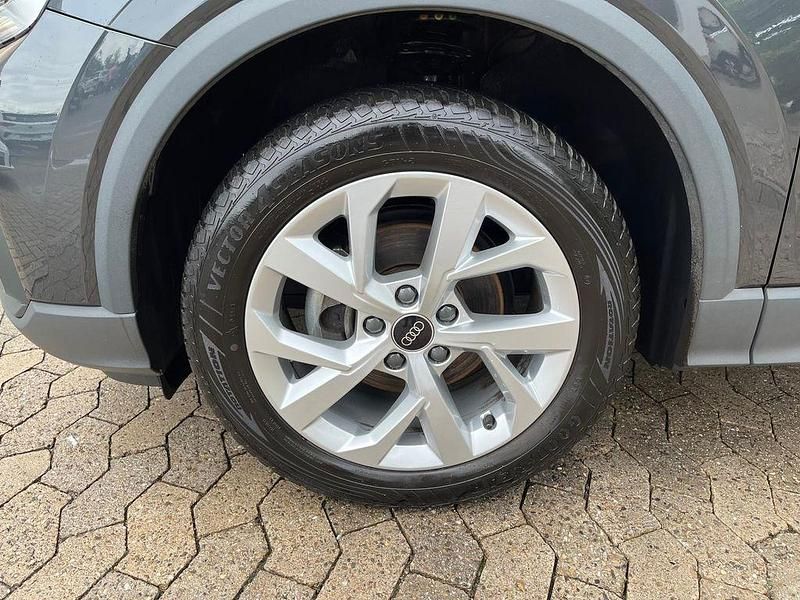 Gebraucht Audi Q2 150 PS (110 kW) 2022 Manhattangrau metallic SUV