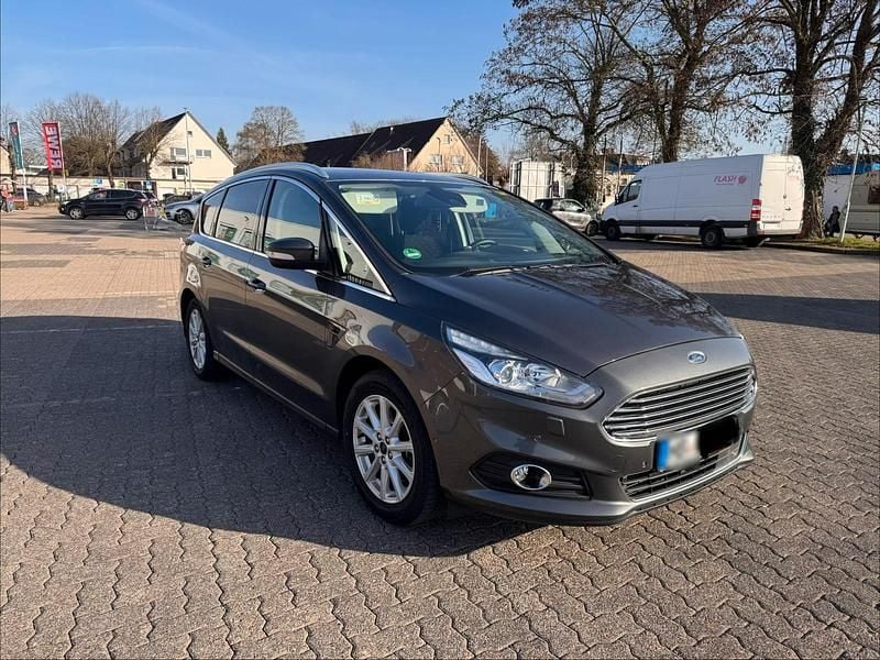 Gebraucht Ford S-MAX S 179 PS (131 kW) 2018 Grau Van / Kleinbus