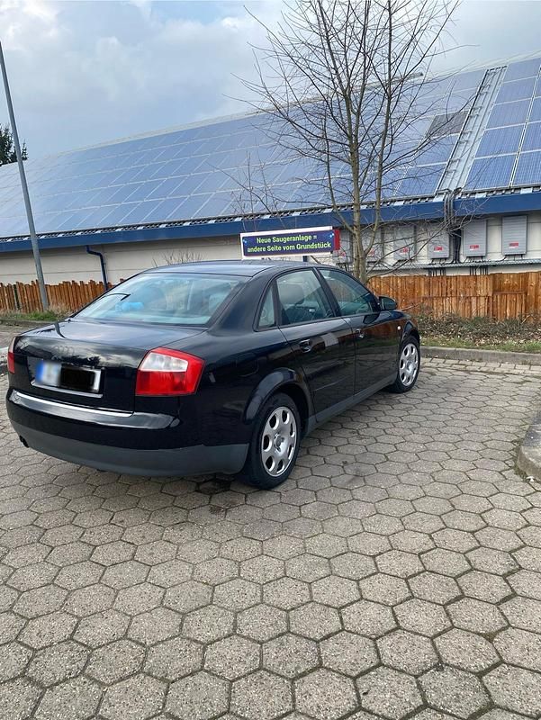 Gebraucht Audi A4 130 PS (95 kW) 2002 Schwarz Limousine