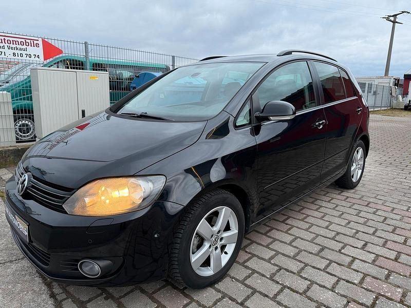 Gebraucht VW Golf VI Team 105 PS (77 kW) 2010 Schwarz Kleinwagen