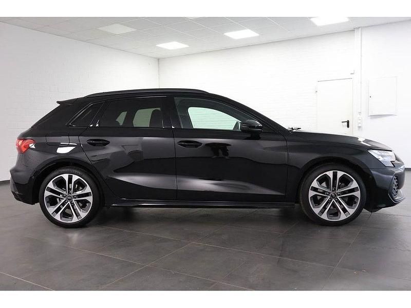 Gebraucht Audi A3 S-Line 150 PS (110 kW) 2024 Schwarz Limousine