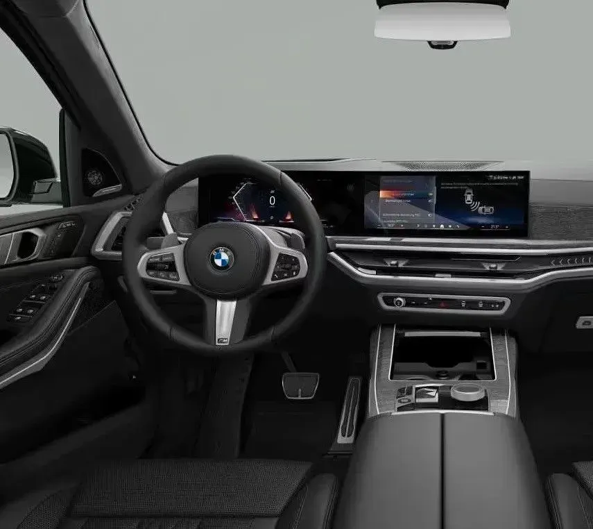 Neu BMW X7 M Sport 352 PS (258 kW) 2026 Grün SUV