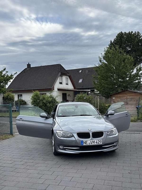 Gebraucht BMW 320 Cabriolet 184 PS (135 kW) 2010 Cabrio