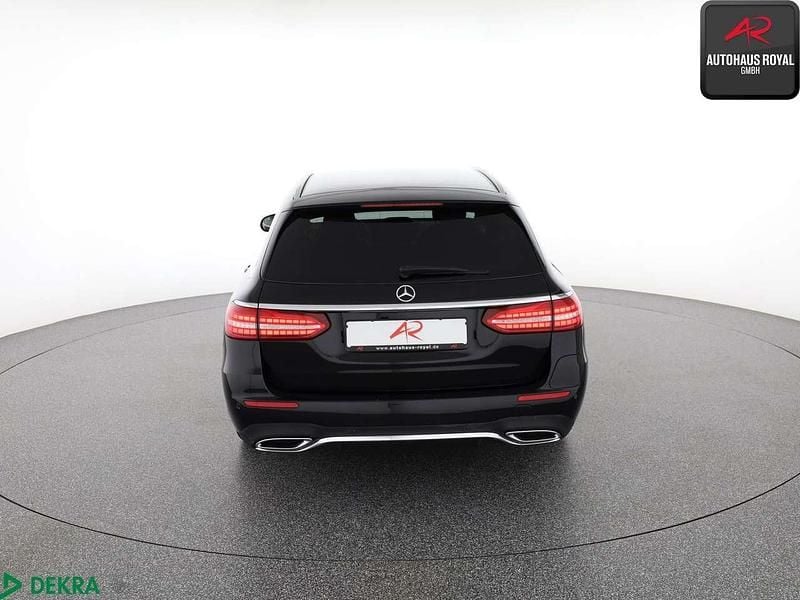 Gebraucht Mercedes E300 AMG line 320 PS (235 kW) 2021 Schwarz Kombi