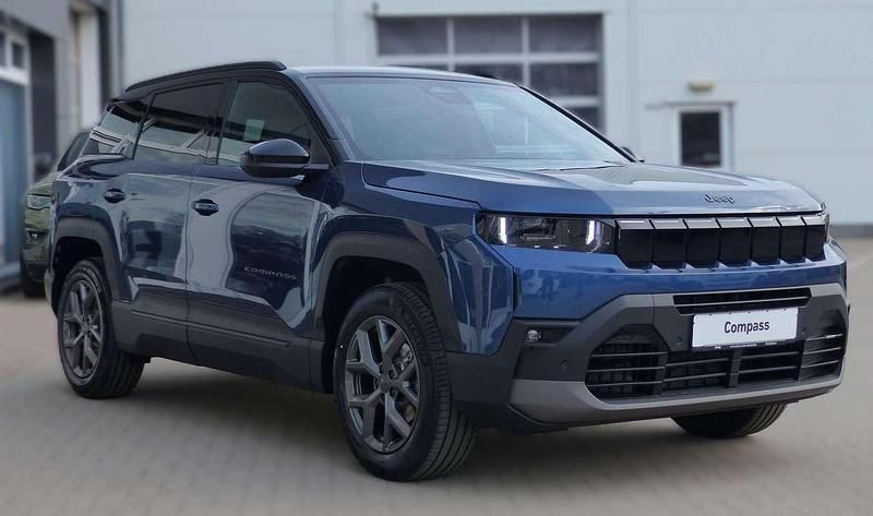 Neu Jeep Compass 145 PS (106 kW) 2026 Blau SUV