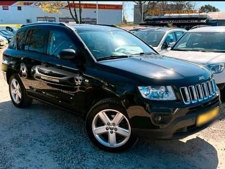 Second-hand Jeep Compass 158 CP (116 kW) 2012 Negru SUV