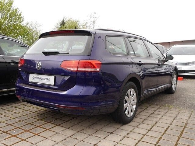 Gebraucht VW Passat Trendline 150 PS (110 kW) 2019 Blau Kombi