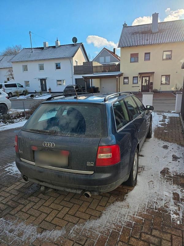 Gebraucht Audi A6 220 PS (161 kW) 2002 Blau Kombi