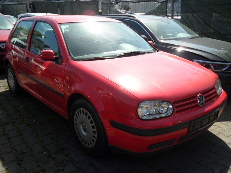 Rot Gebraucht 1999 VW Golf IV Limousine | 850 € (Superpreis) - Bild 1/4