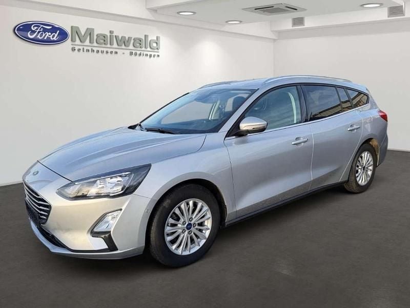 Polarsilber metallic Gebraucht 2022 Ford Focus Titanium Kombi | 15.450 € (Superpreis) - Bild 1/4