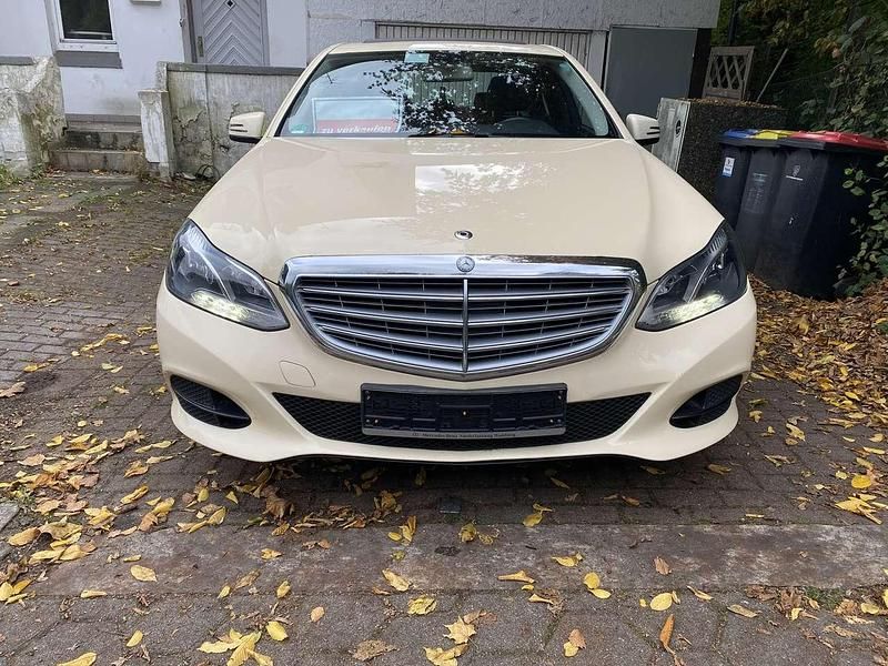 Gebraucht Mercedes E200 136 PS (100 kW) 2014 Limousine