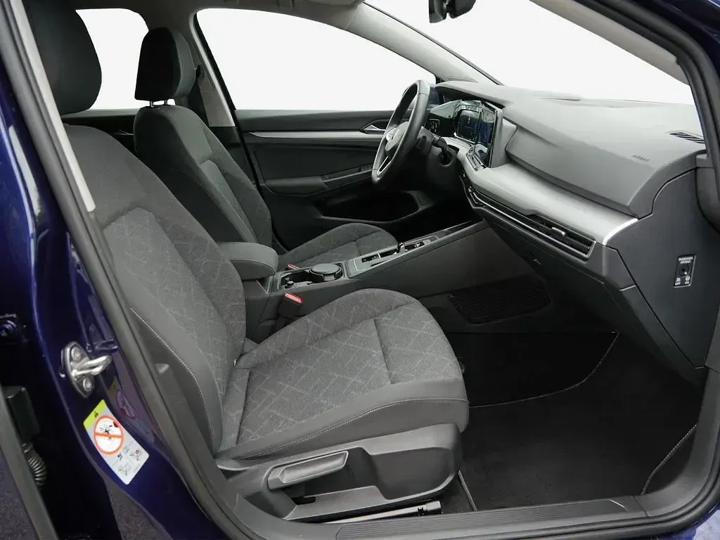 Gebraucht VW Golf VII Life 150 PS (110 kW) 2021 Blau Limousine