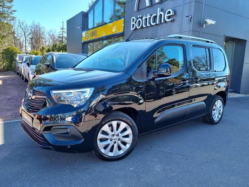 Gebraucht Opel Combo Life Elegance 131 PS (96 kW) 2021 Nacht schwarz/noir onyx Van / Kleinbus