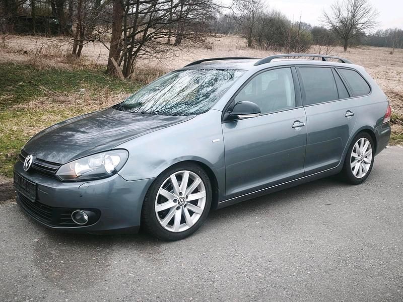Gebraucht VW Golf VII 105 PS (77 kW) 2012 Andere farben Kombi