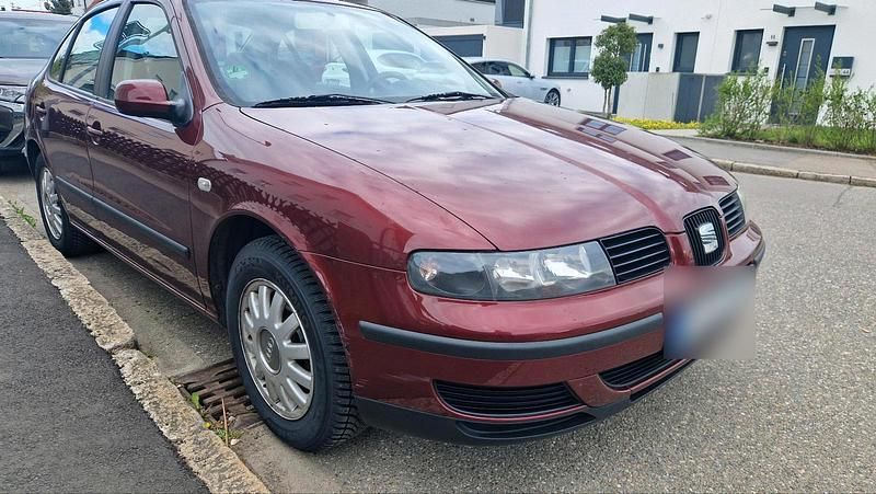 Second-hand Seat Toledo 105 CP (77 kW) 2003 Roșu Berlinǎ