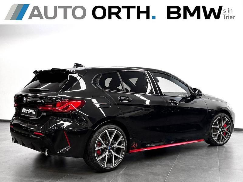 Gebraucht BMW 128 M Sport 265 PS (194 kW) 2024 Saphirschwarz Limousine