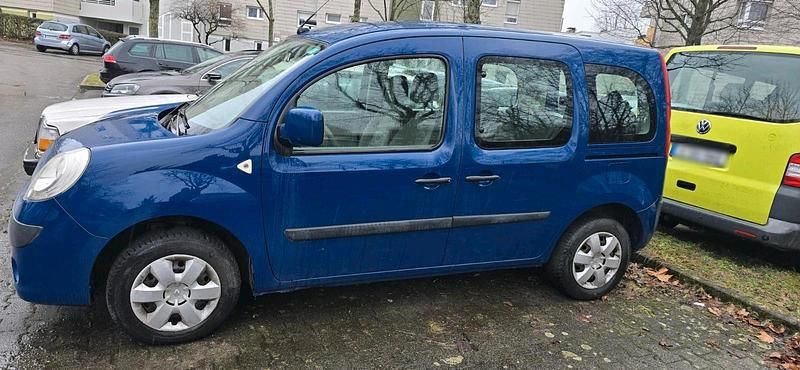 Second-hand Renault Kangoo 2010 Albastru Monovolum