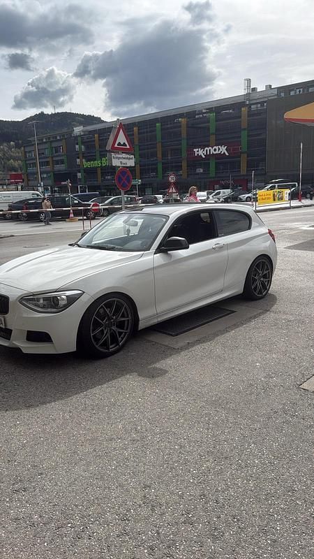 Second-hand BMW 125 218 CP (160 kW) 2013 Andere farben Hatchback