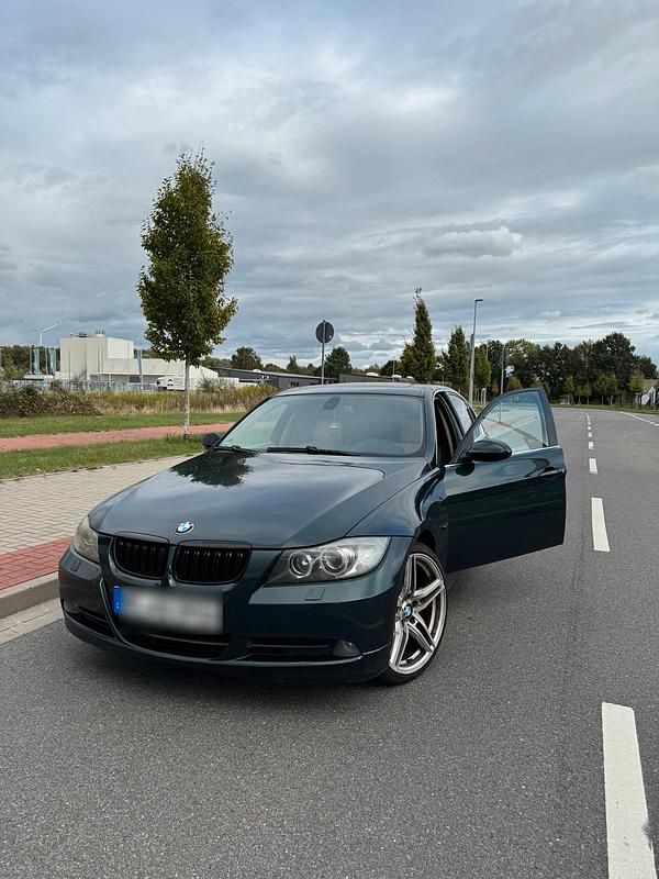 Grün Gebraucht 2008 BMW 325 Limousine | 6.500 € (Etwas zu teuer) - Bild 1/4