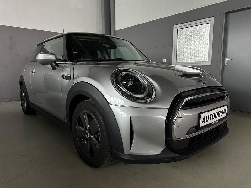 Gebraucht Mini Cooper SE Essential 135 kW (184 PS) 2022 Silber Kleinwagen