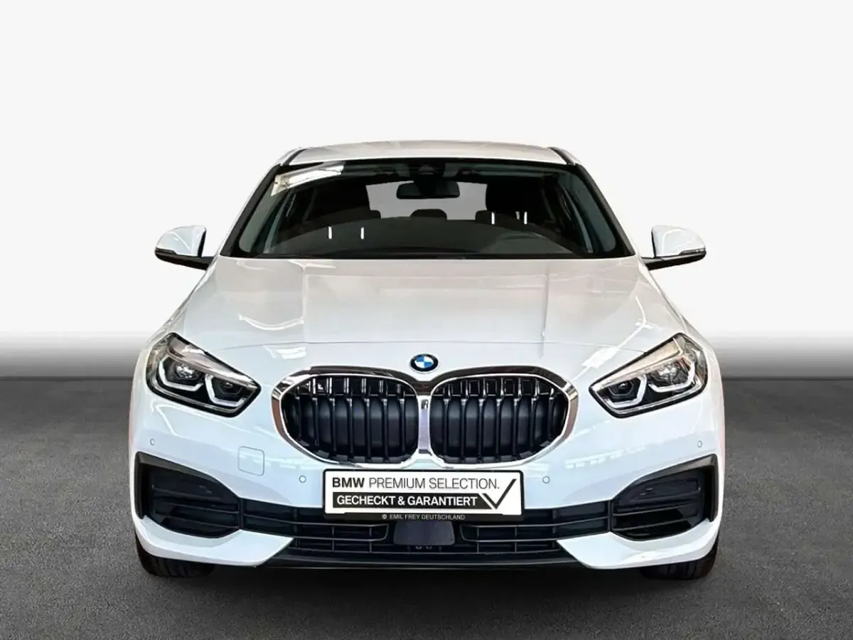 Gebraucht BMW 116 Advantage 109 PS (80 kW) 2023 Weiß Kleinwagen