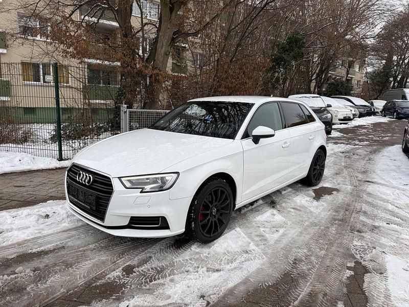 Gebraucht Audi A3 Design 116 PS (85 kW) 2017 Weiß Limousine