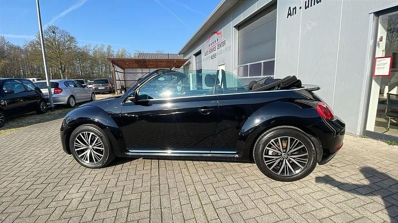 Gebraucht VW Beetle Cabriolet Allstar 135 PS (99 kW) 2016 Schwarz Cabrio