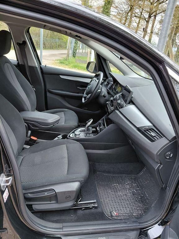 Gebraucht BMW 220 Active Tourer 192 PS (141 kW) 2020 Schwarz Van / Kleinbus