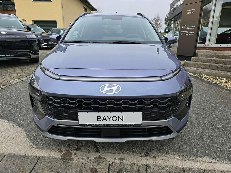 Neu Hyundai Bayon Prime 101 PS (74 kW) 2025 Meta blue SUV